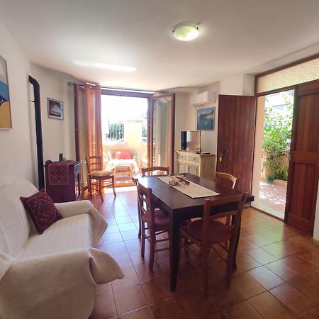 Casa Goletta Soggiorno Per 4 A 2 Minuti Dalla Spiaggia Iunq0334 Cala Gonone Εξωτερικό φωτογραφία